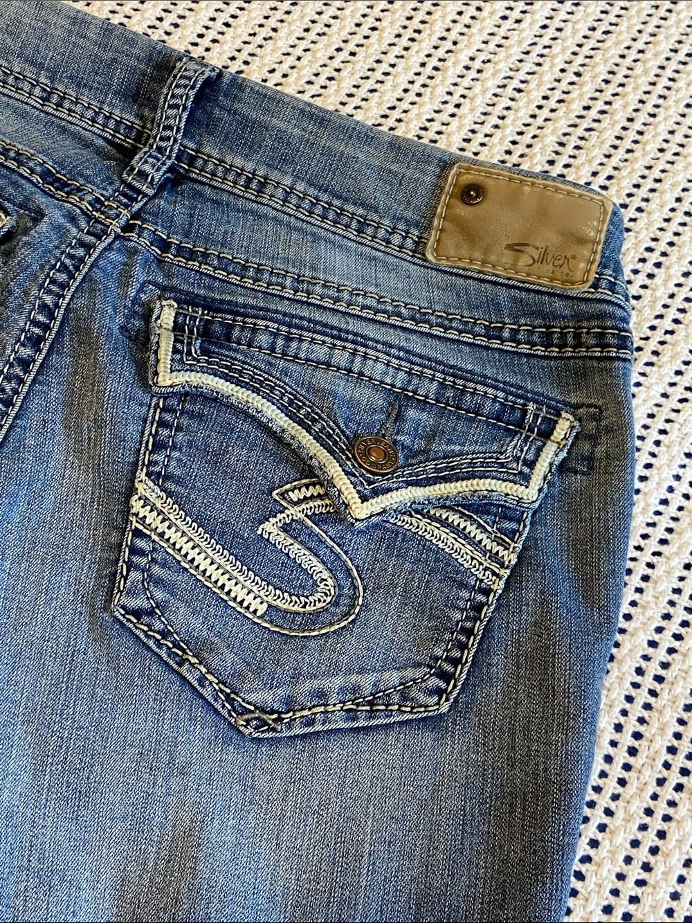 Silver Suki Super Mid Rise Boot Cut Western Cowgirl Jeans Size 29x31”